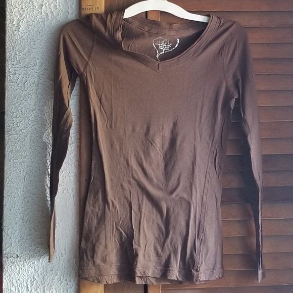 Rue21 Tops - Rue 21 l/s womans tee shirt